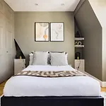 The London Crib - Relaxing 1Bdr Flat With Terrace